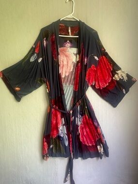 Soma Floral Cool Nights Robe Garden Black Red Pink Blooms Sz XL Sleepwear